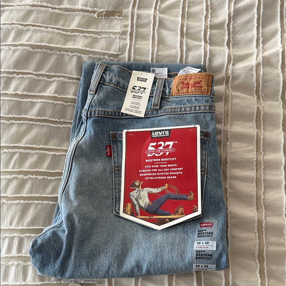 Levi's Men's 527 Bootcut Jeans in Light Blue